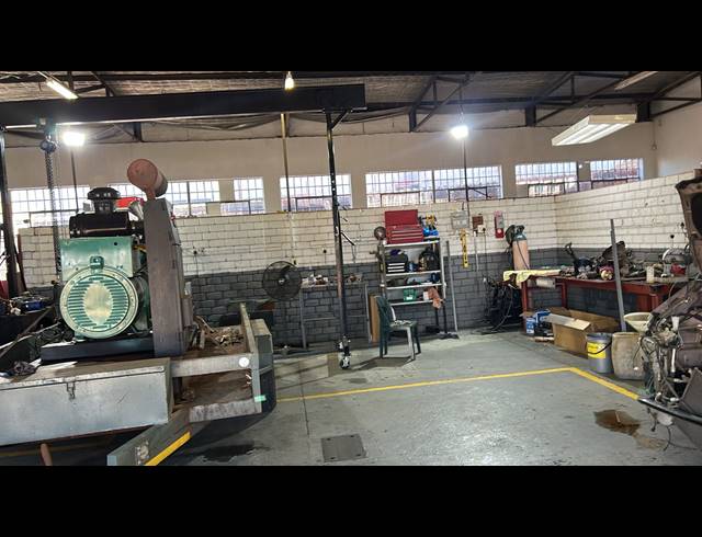 653M² BUILDING FOR SALE IN BRAKPAN CENTRAL
